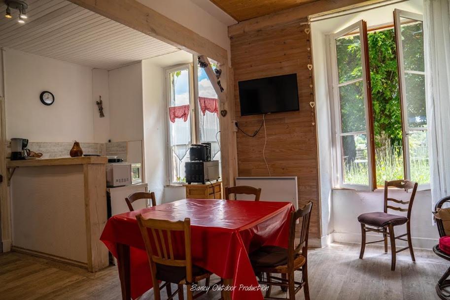 Les Tilleuls Besse-et-Saint-Anastaise Exterior foto